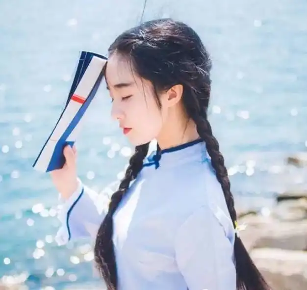 qq头像女生可爱萌 侧脸