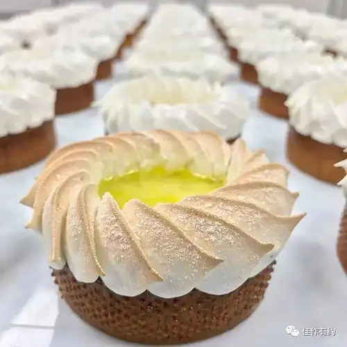  当今最火糕点男神和他的作品