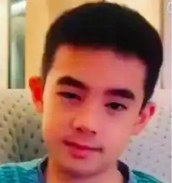  陈小春用滤镜把jasper变成成年男子,他的眉毛像极了蜡笔小新