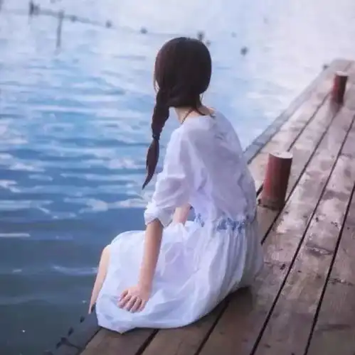 清纯干净温柔女生头像背