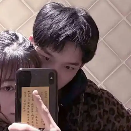 不容易被认出的情侣头像