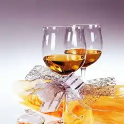  怡语宝润白冰葡萄酒,类型为甜型,礼盒装每盒2瓶,酒精度11度邮乐网