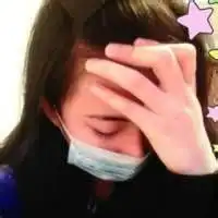  戴口罩的女生头像你爱么