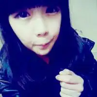  qq头像本末倒置女生
