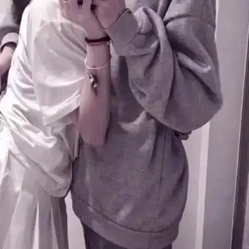 情侣头像单人不露脸恐婚