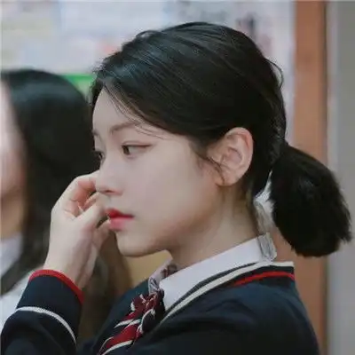 2018年女生头像真人真人