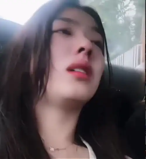  看王思聪都爱得这么辛苦,这世间还有谁能不相信爱情吗