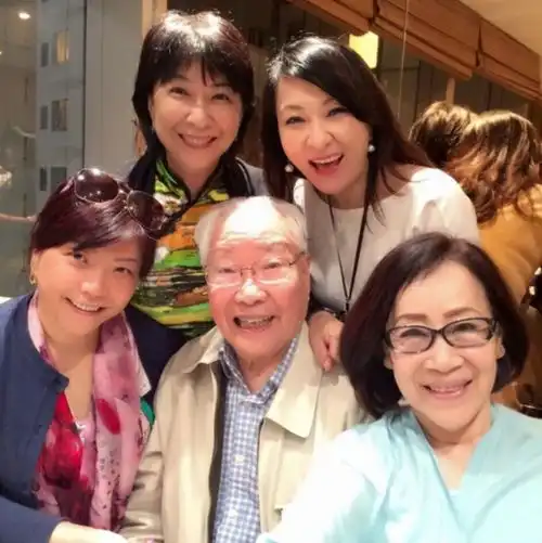  一路走好100岁富豪蒋震去世,三女儿是知名歌手,曾登春晚献唱