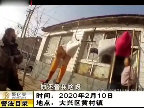  女子不戴口罩还不听劝阻,向民警狂吐口水,最终被拘留7天