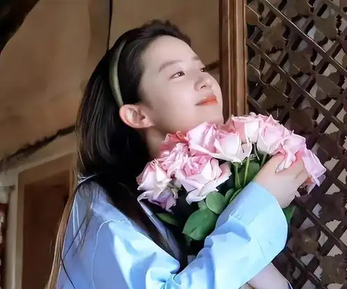 女生头像花朵唯美清新逆