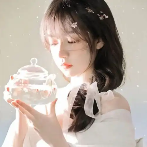 真人头像女生绿酒