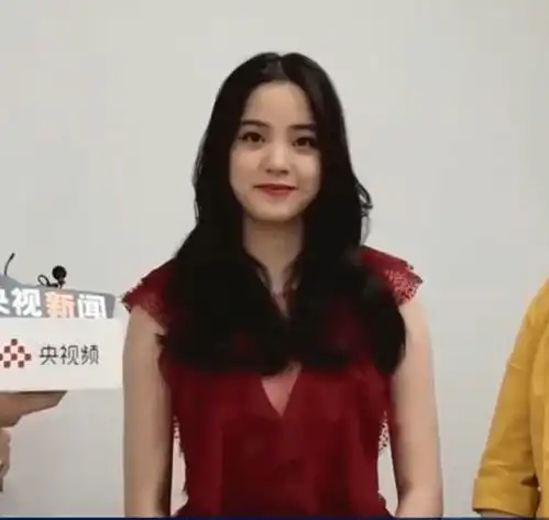  国庆晚会众女星造型唐嫣刘涛王鸥撞色,baby关晓彤最隆重