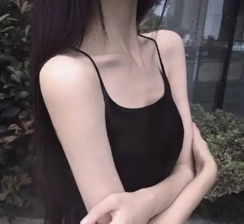  很多时候孤独是
