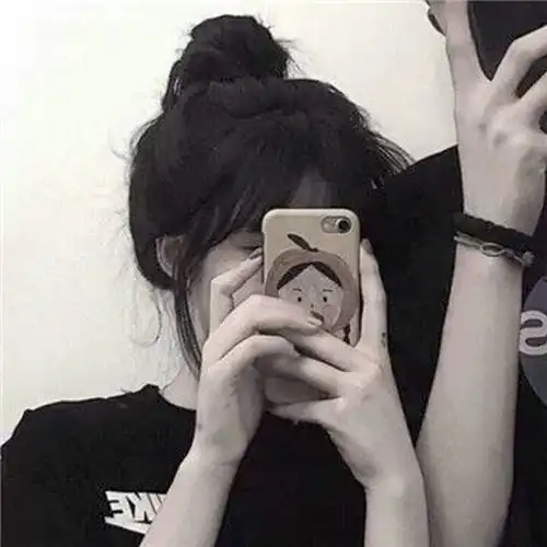  相互暗恋的两个人,会逐渐形成3默契,全中的赶紧表白吧