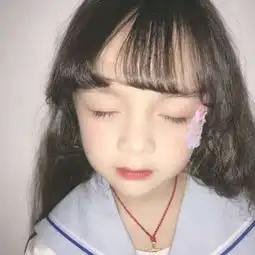  可爱小女孩闺蜜多人组头像