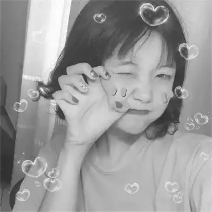  清纯可爱的女生头像黑白多张,喜欢ok手和剪刀手