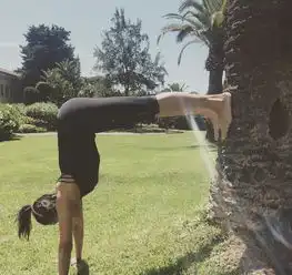  看女星ins晒运动照完美好身材养成记