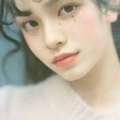 好看的qq群聊头像女生显