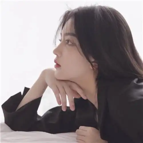 微信头像女生简单大方阳