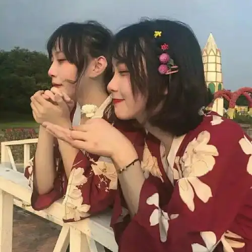 闺蜜头像一冷一萌闺蜜