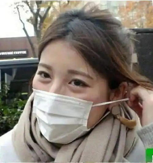  你们好奇的妹子口罩下的颜,那就来看看吧...