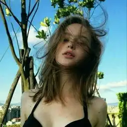  高清欧美女生微博头像简约个性2018以后的以后拿命爱自己