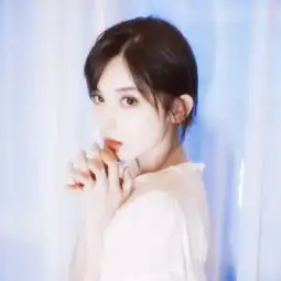  美女古力娜扎