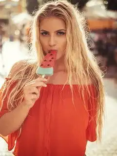  240x320美女手机壁纸中关村在线手机壁纸