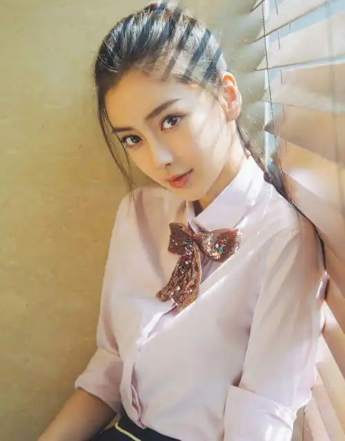  angelababy新剧摩天大楼上线,哭戏登上热搜,演技飙升了