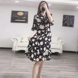  施悦名2019新款夏季真丝印花时尚显瘦桑蚕丝圆立领短袖女装连衣裙a