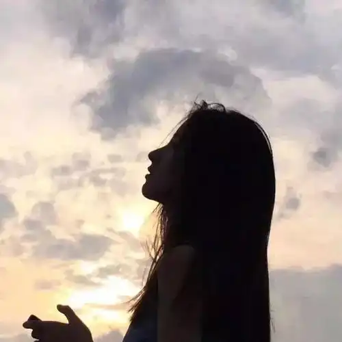  要星光要月亮,要世界投降,更要你在身旁