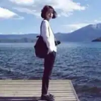  谁能给我提供一组四人女生闺蜜头像一人一张