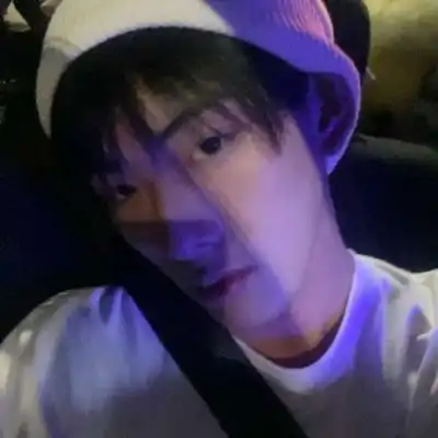伤感的头像男生 绝望催