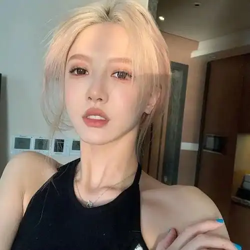  特别现实让人清醒的文案句子