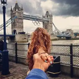  牵着女友手游世界的那对情侣最近结婚啦