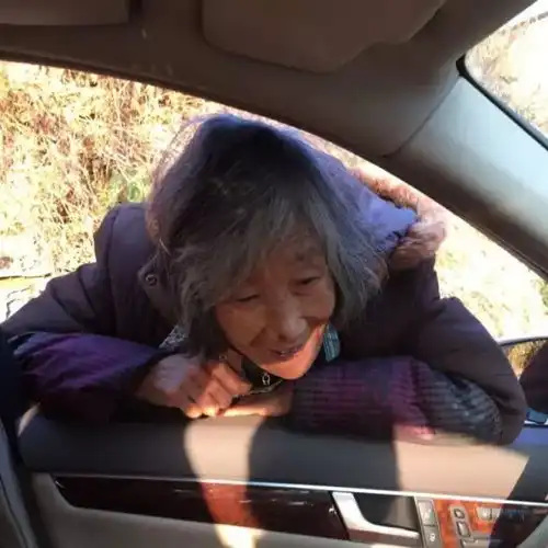  你到底死不死我只请了七天丧假当父母都老了,我们又该如何做子女