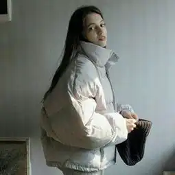  2018qq头像女生欧美范伤感落寞高清图片寂寞不痛痛在念旧