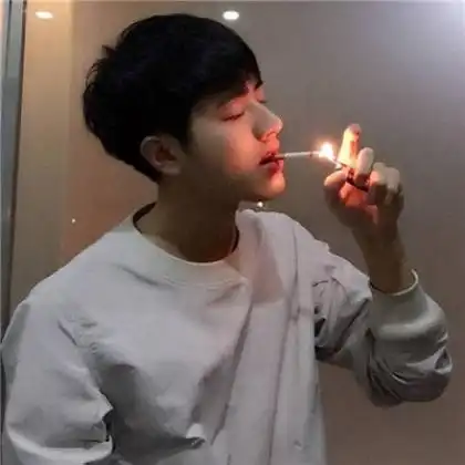 好看的男生qq头像,后悔一文不值所以开心面对了