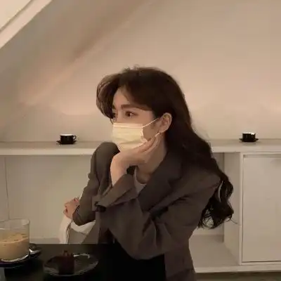 微信头像女生简约干净可