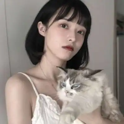  短发女生头像侧脸图片韩系短发冷酷头像大全