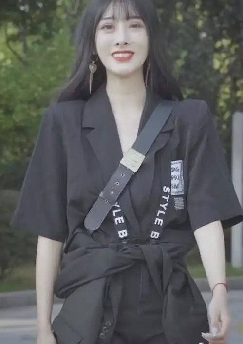  抖音小杨咩咩阿阿个人资料简介和男搭档卷毛真的是男女朋友吗