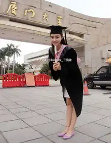  厦大美女毕业生走红脸蛋清新精致秒入宅男心