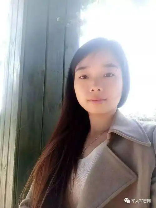 微信头像女生简约干净可