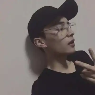  戴帽子的男生头像男生戴帽子帅气头像要酷