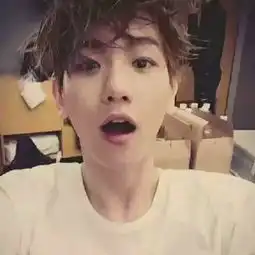  四叶草鼻孔妹没什么别的,只想想让你感受下我茶蛋的颜值杨lk的美拍