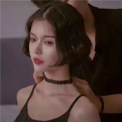  小清新气质女生头像,我自从有你陪伴变的开心了