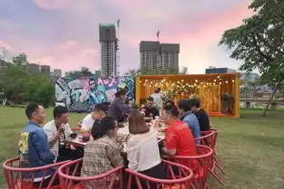  两周年店庆爆出大秘密草坪音乐抖音100w赞的网红铁铲海鲜,燃爆这个夏天
