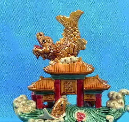  中国传统鲤鱼文化除了是美食吉祥物,还曾是至高无上权力象
