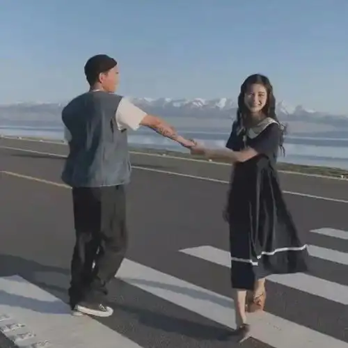 情侣头像御姐和高冷男一
