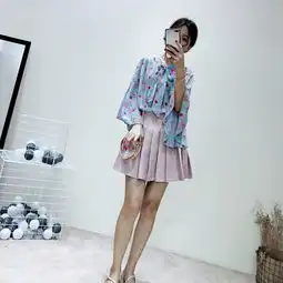  施悦名2019韩版新款清新甜美淑女花朵绑带v领喇叭袖雪纺衫